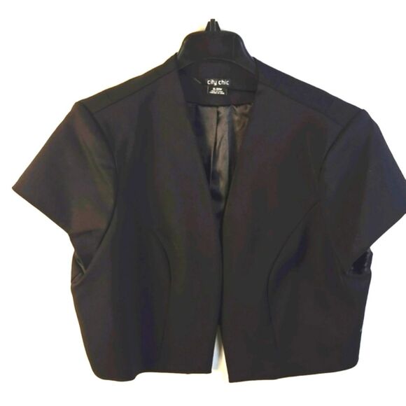 City Chic Women's Elegant Black Cropped Black Crop Blazer Jacket Sz XL / 22W - Picture 1 of 8